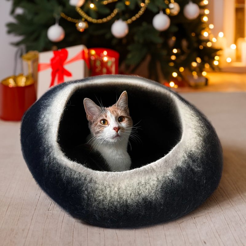 Organic Wool Cat Cave - Pet Bed